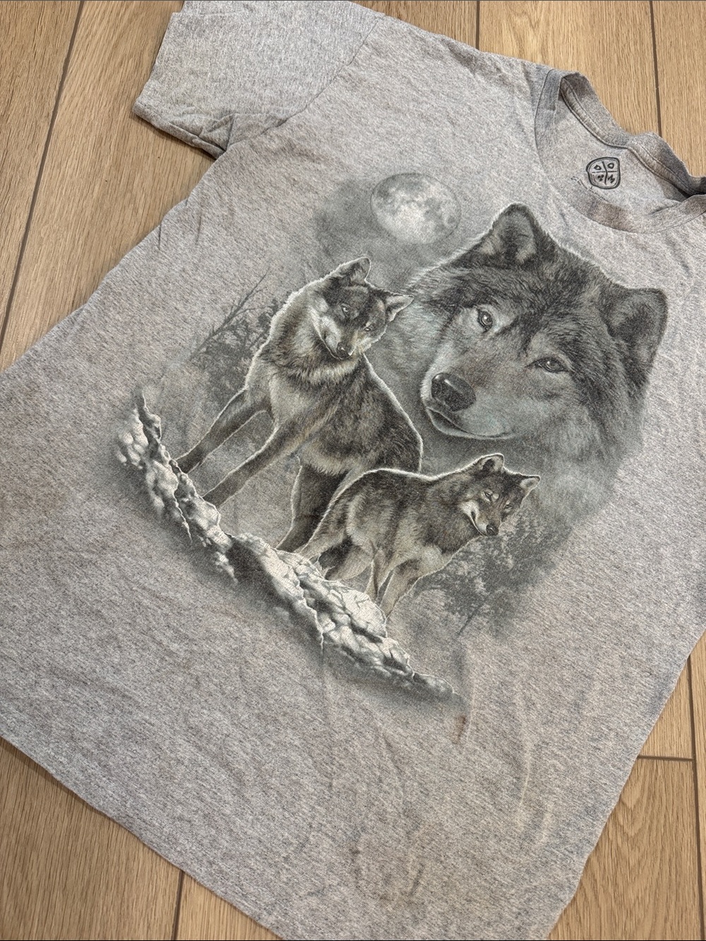 Y2K DOM Wolf Shirt Sz L Distressed Halloween 90s Trendy